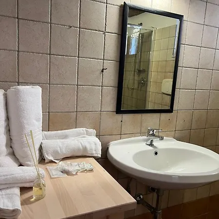 Elios In Couette-café 3*