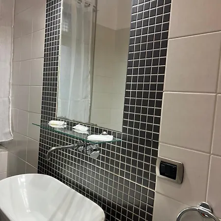 Elios In 3* 特罗佩阿