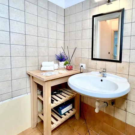 Elios فندق مبيت وإفطار 4*