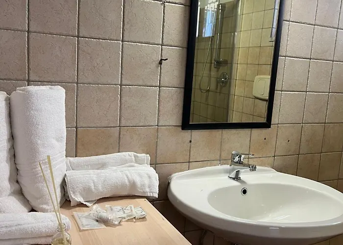 Elios Rooms Bed & Breakfast 3*